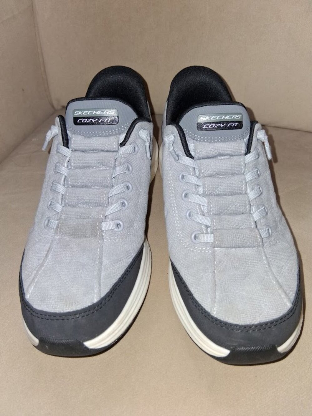 Skechers Women's Cozy Fit Contour Foam Gray Black Slip Ins Sz 8.5 - Picture 2 of 9
